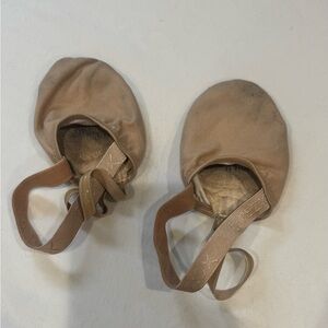 Capezio Toddler Dance Slip-On Shoes in Beige/Tan
